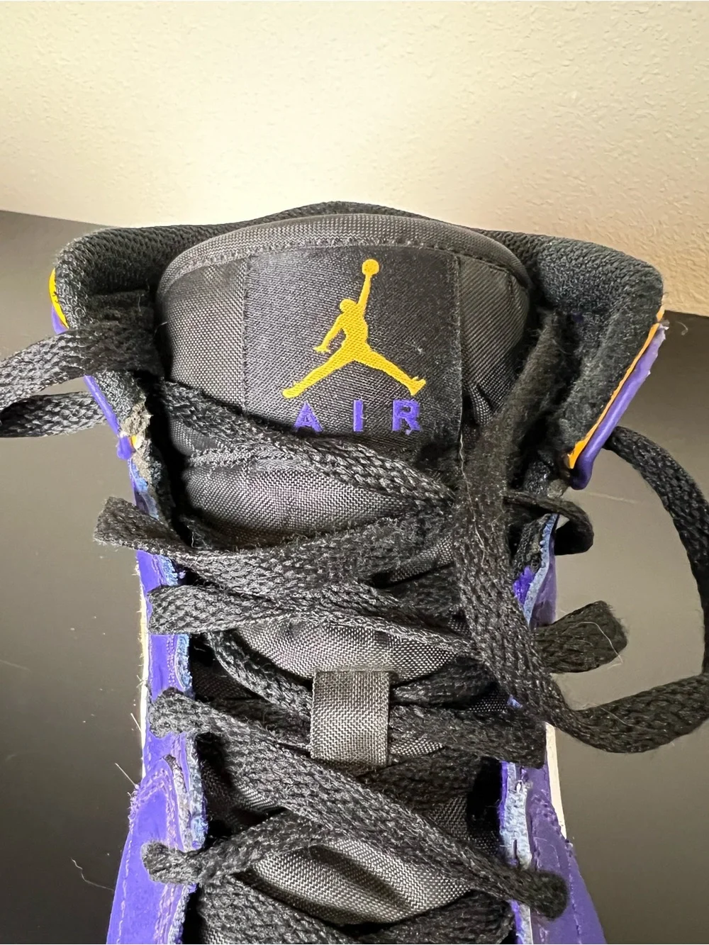 Nike Air Jordan 1 Mid Lakers GS Size 5Y Purple Gold Sneakers